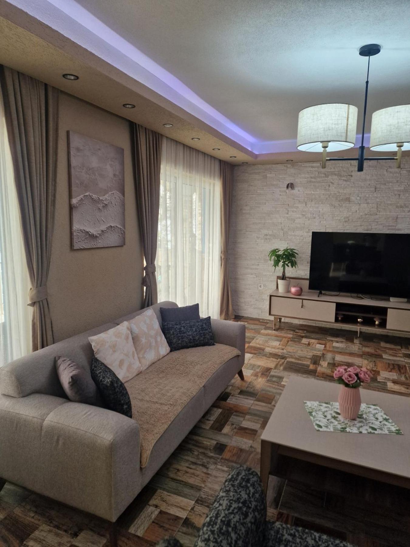 Sun Rays Apartment Kotor Exterior photo