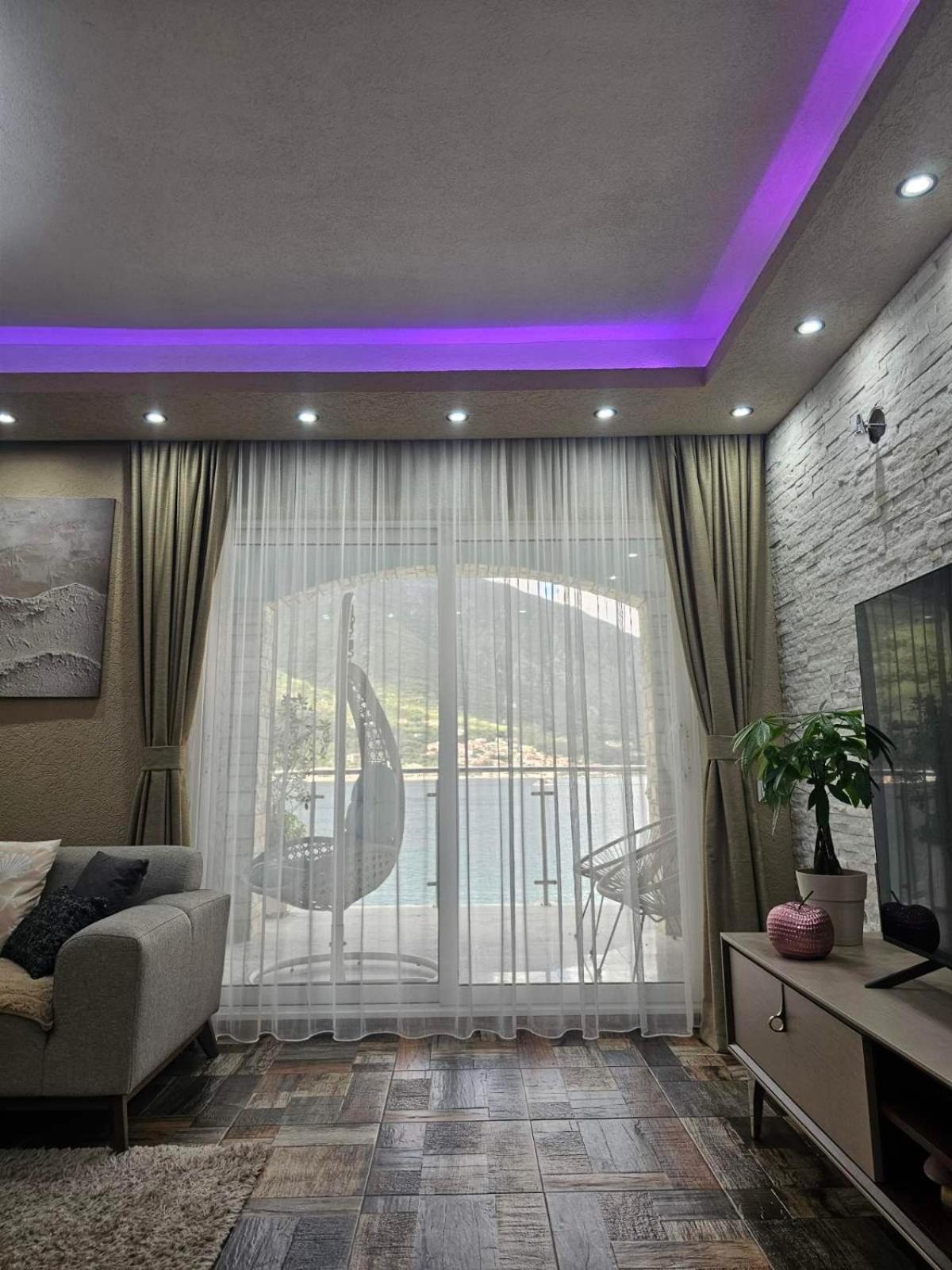 Sun Rays Apartment Kotor Exterior photo